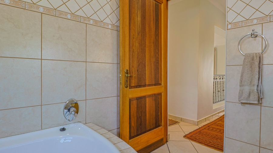 3 Bedroom Property for Sale in Stone Ridge Gauteng