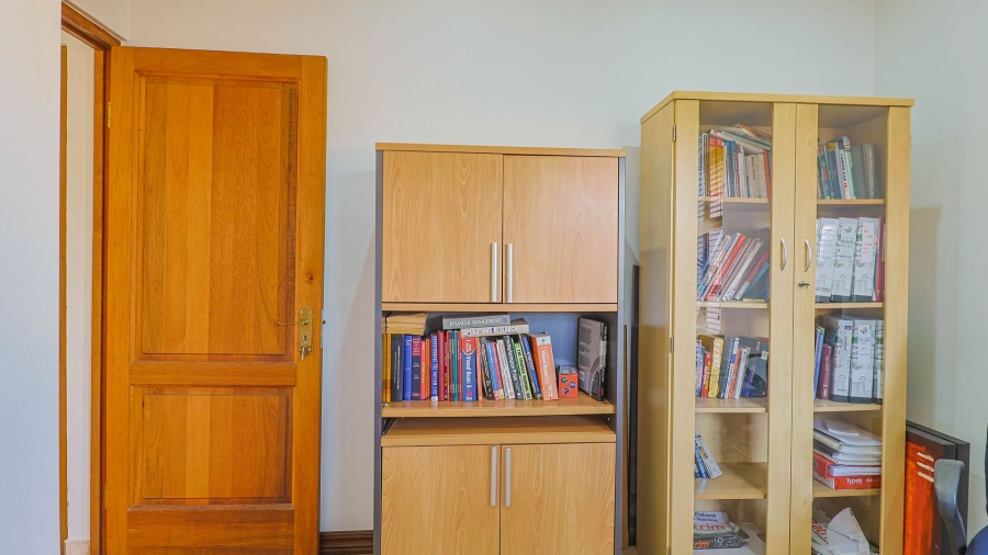 3 Bedroom Property for Sale in Stone Ridge Gauteng