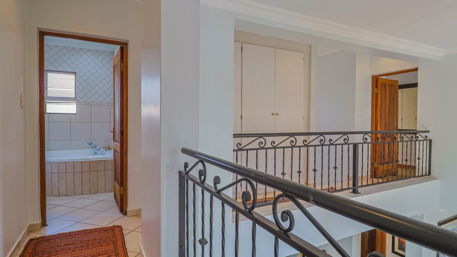 3 Bedroom Property for Sale in Stone Ridge Gauteng