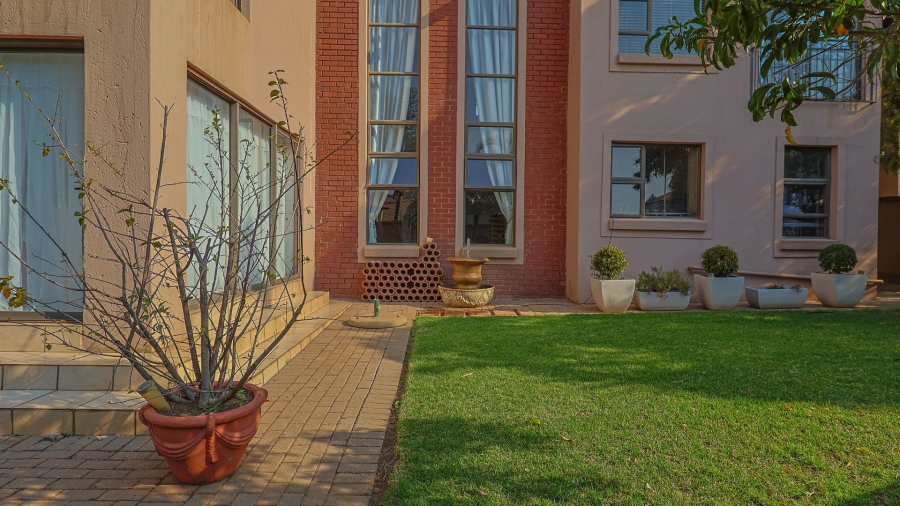 3 Bedroom Property for Sale in Stone Ridge Gauteng