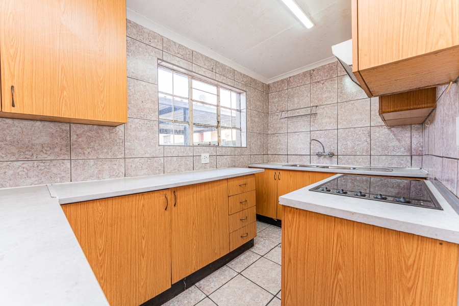 6 Bedroom Property for Sale in Krugersdorp West Gauteng