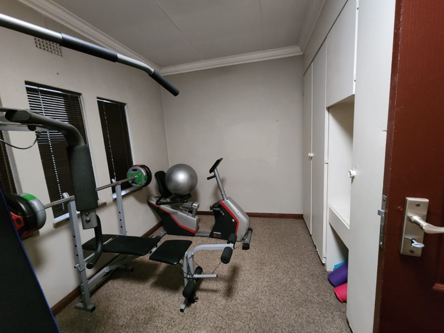  Bedroom Property for Sale in Lambton Gauteng