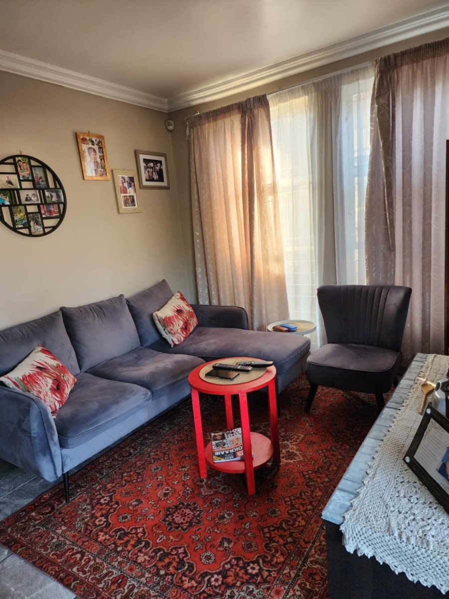  Bedroom Property for Sale in Lambton Gauteng