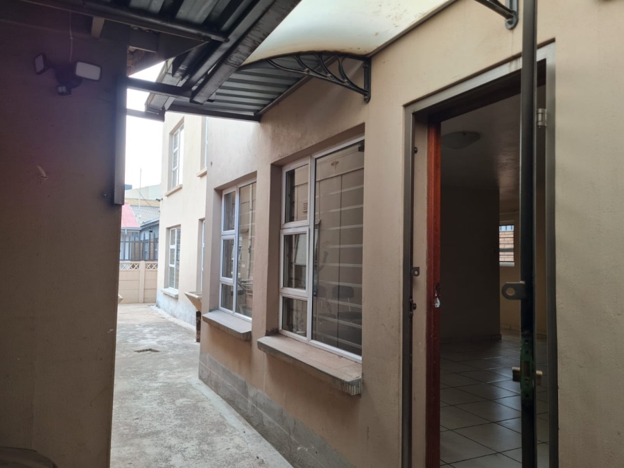 To Let 2 Bedroom Property for Rent in Lenasia Ext 5 Gauteng