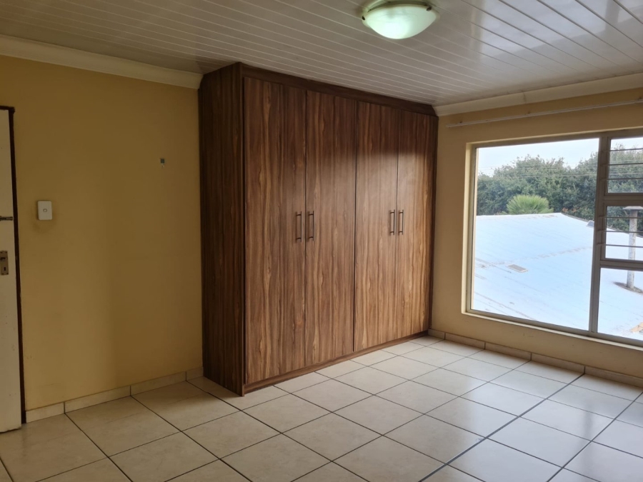 To Let 2 Bedroom Property for Rent in Lenasia Ext 5 Gauteng
