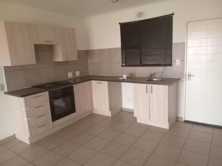  Bedroom Property for Sale in Albertsdal Gauteng