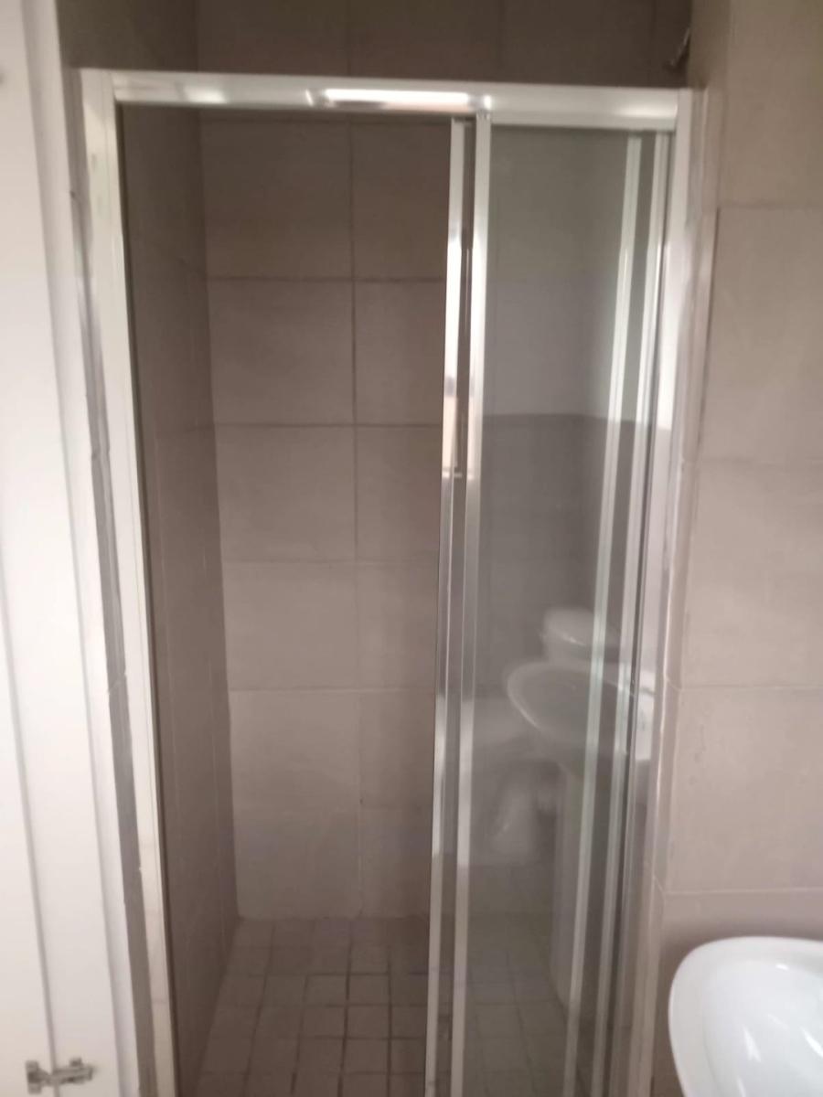  Bedroom Property for Sale in Albertsdal Gauteng