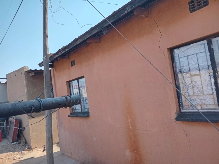  Bedroom Property for Sale in Tembisa Central Gauteng