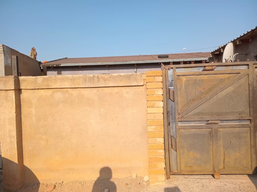  Bedroom Property for Sale in Tembisa Central Gauteng
