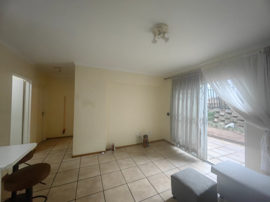 To Let 2 Bedroom Property for Rent in Northcliff Gauteng