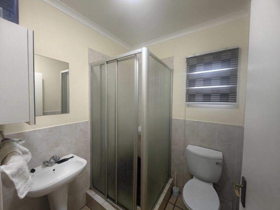 To Let 2 Bedroom Property for Rent in Northcliff Gauteng