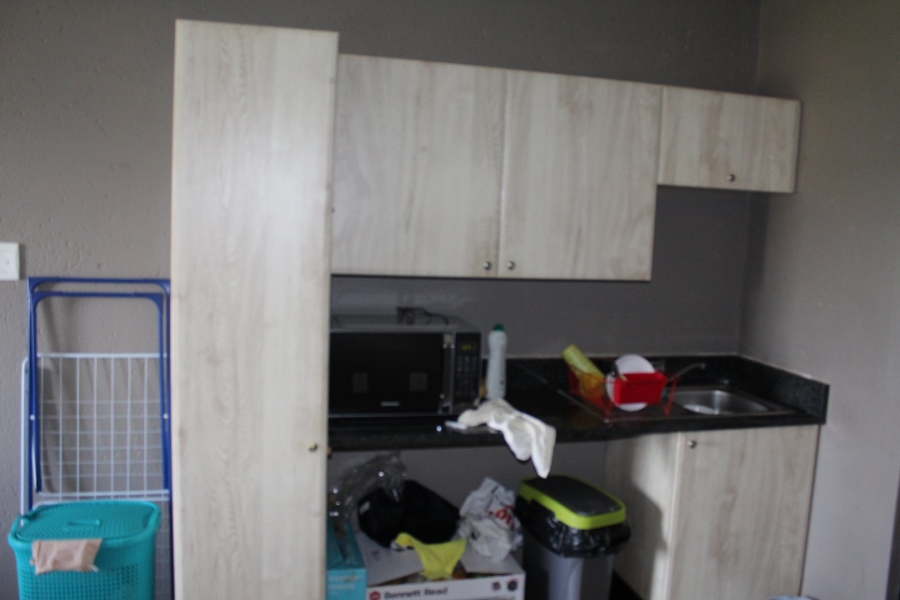 1 Bedroom Property for Sale in Hatfield Gauteng