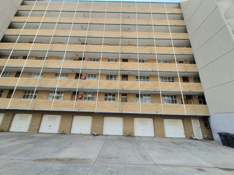 2 Bedroom Property for Sale in Queenswood Gauteng