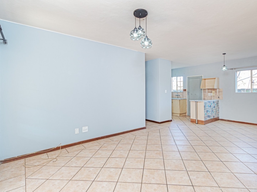 2 Bedroom Property for Sale in Monavoni A H Gauteng