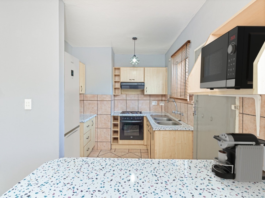 2 Bedroom Property for Sale in Monavoni A H Gauteng