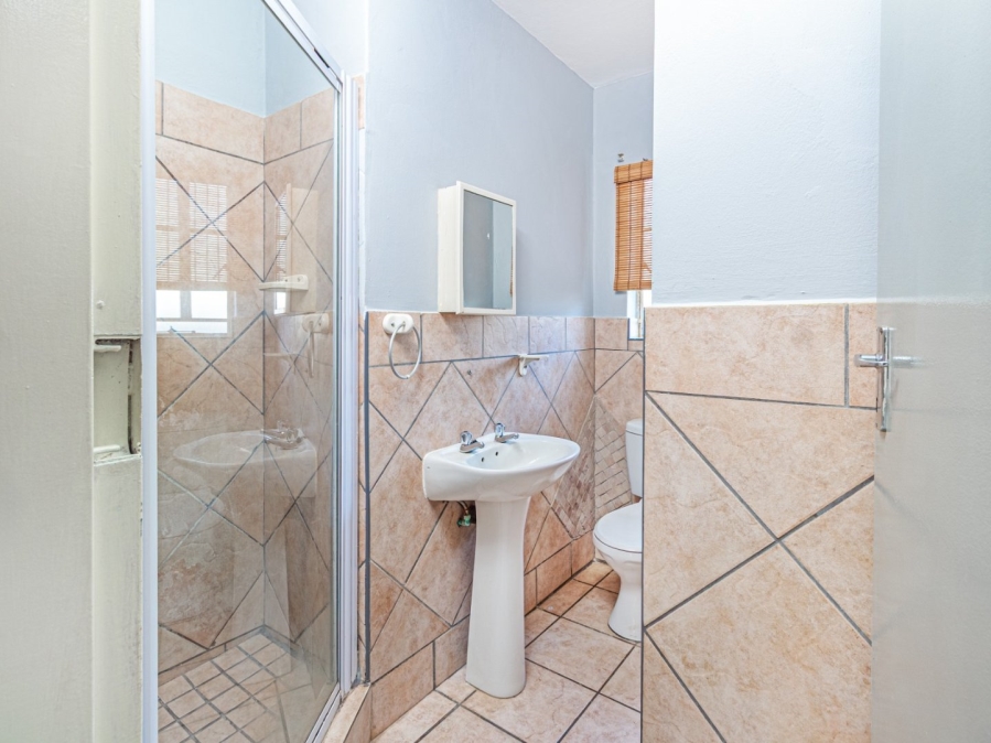 2 Bedroom Property for Sale in Monavoni A H Gauteng