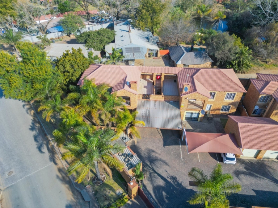 2 Bedroom Property for Sale in Monavoni A H Gauteng