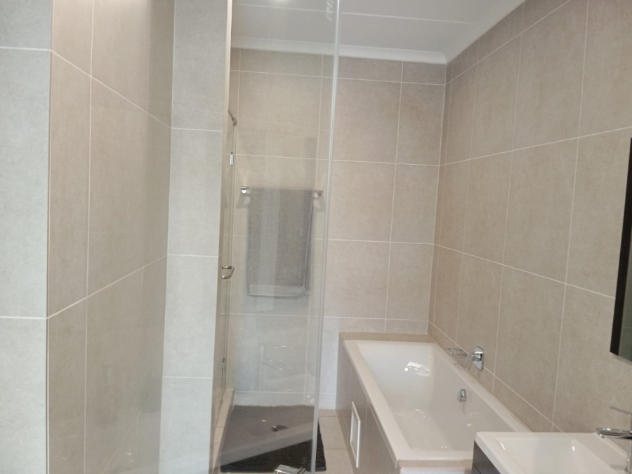 2 Bedroom Property for Sale in Greenstone Hill Gauteng