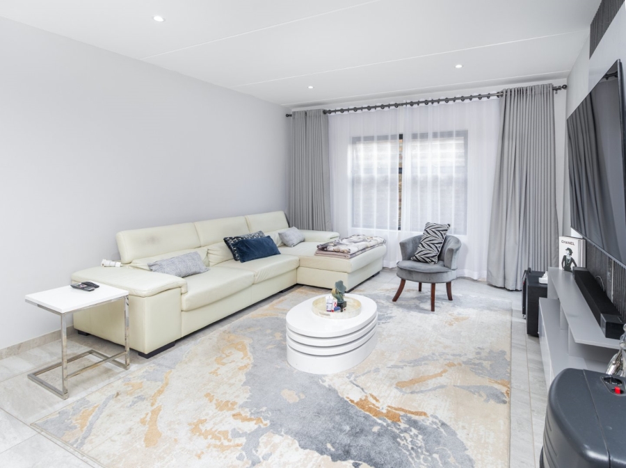 3 Bedroom Property for Sale in Carlswald Gauteng
