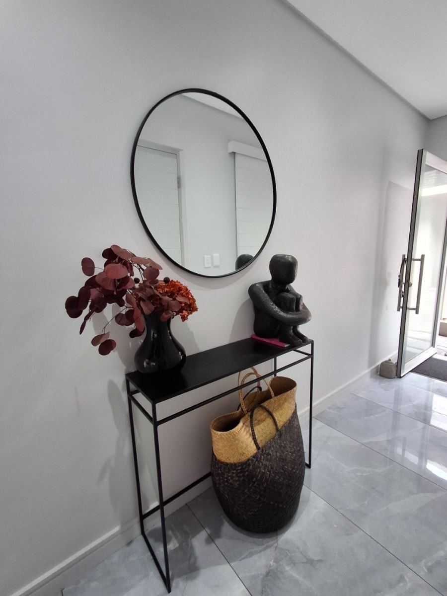 To Let 4 Bedroom Property for Rent in Morningside Manor Gauteng