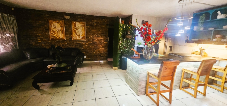 5 Bedroom Property for Sale in Vaal Marina Gauteng