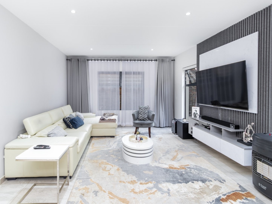 3 Bedroom Property for Sale in Carlswald Gauteng