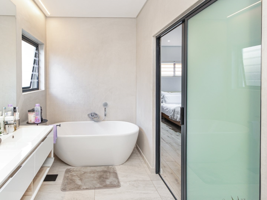 3 Bedroom Property for Sale in Carlswald Gauteng
