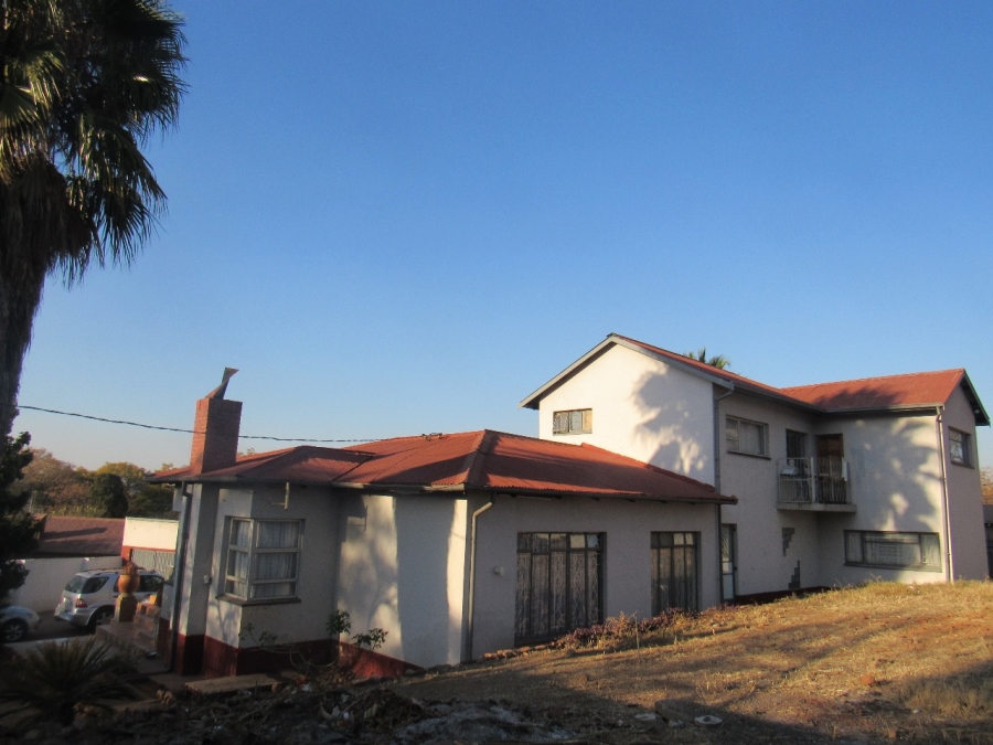 6 Bedroom Property for Sale in Proclamation Hill Gauteng