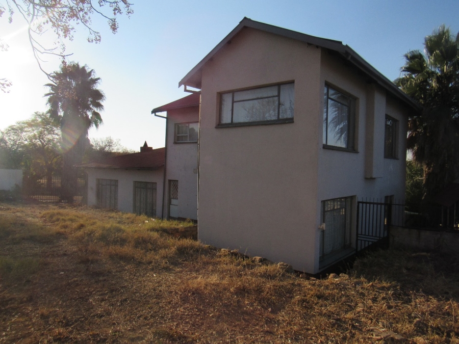 6 Bedroom Property for Sale in Proclamation Hill Gauteng
