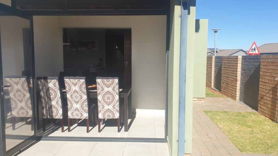 3 Bedroom Property for Sale in Amberfield Gauteng