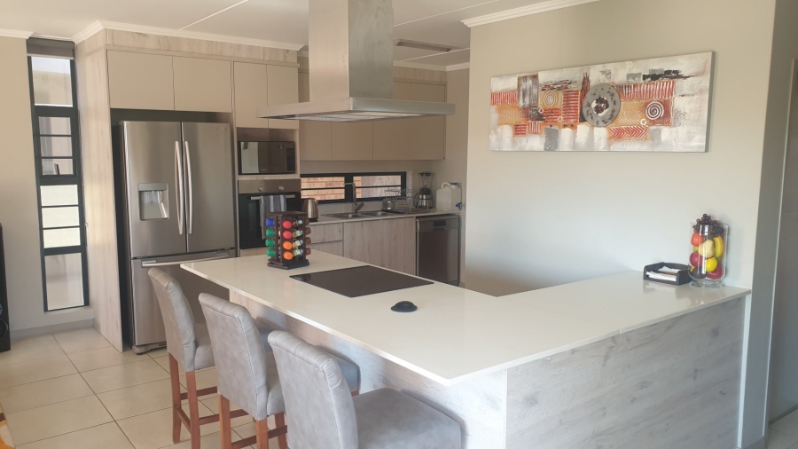 3 Bedroom Property for Sale in Amberfield Gauteng