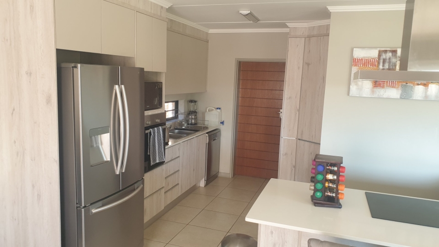 3 Bedroom Property for Sale in Amberfield Gauteng