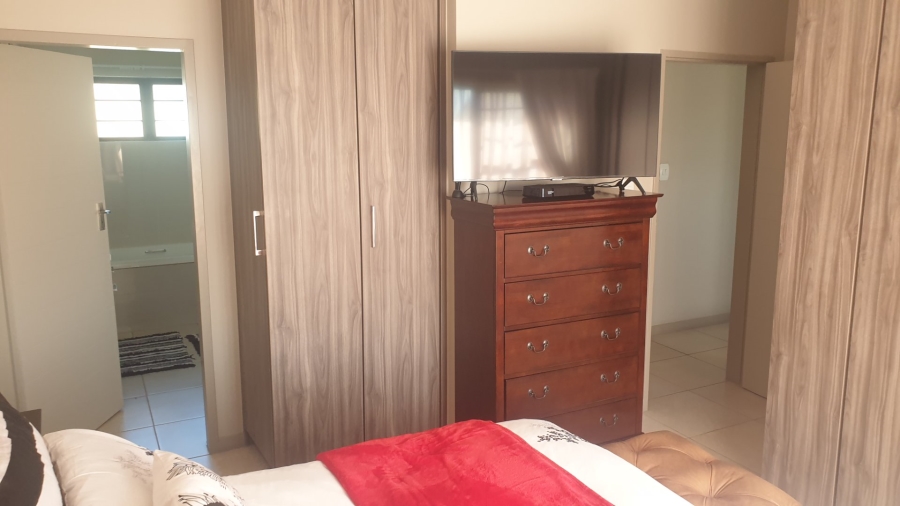3 Bedroom Property for Sale in Amberfield Gauteng