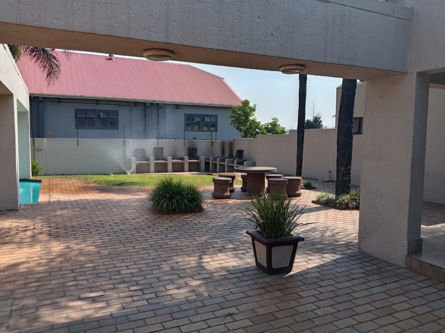 2 Bedroom Property for Sale in Marais Steyn Park Gauteng
