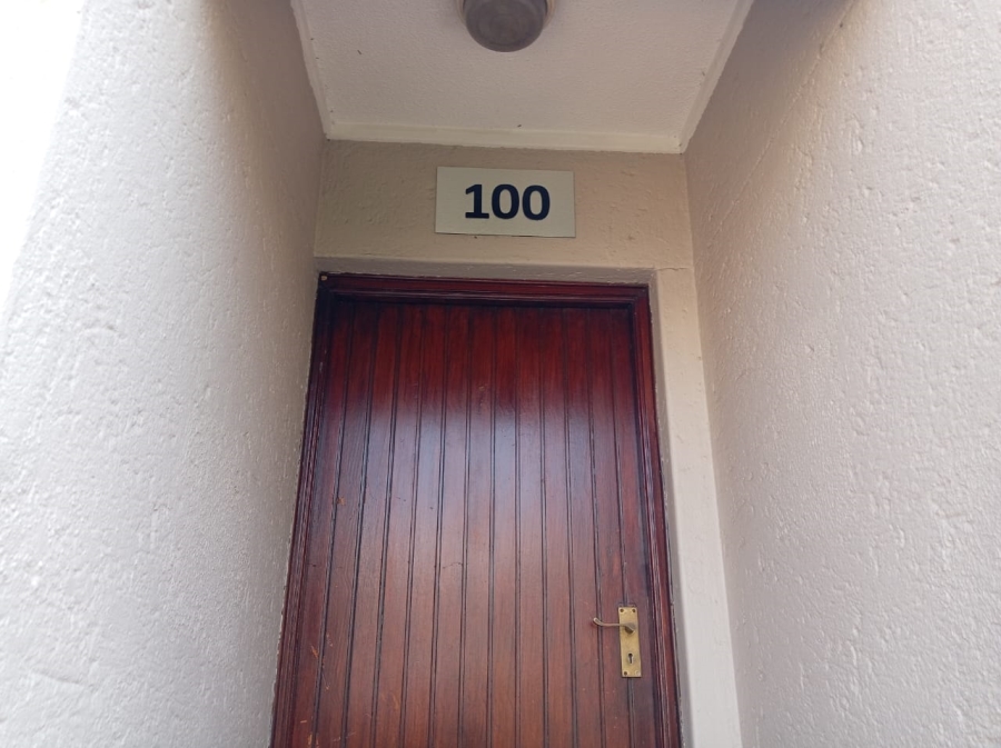 2 Bedroom Property for Sale in Marais Steyn Park Gauteng