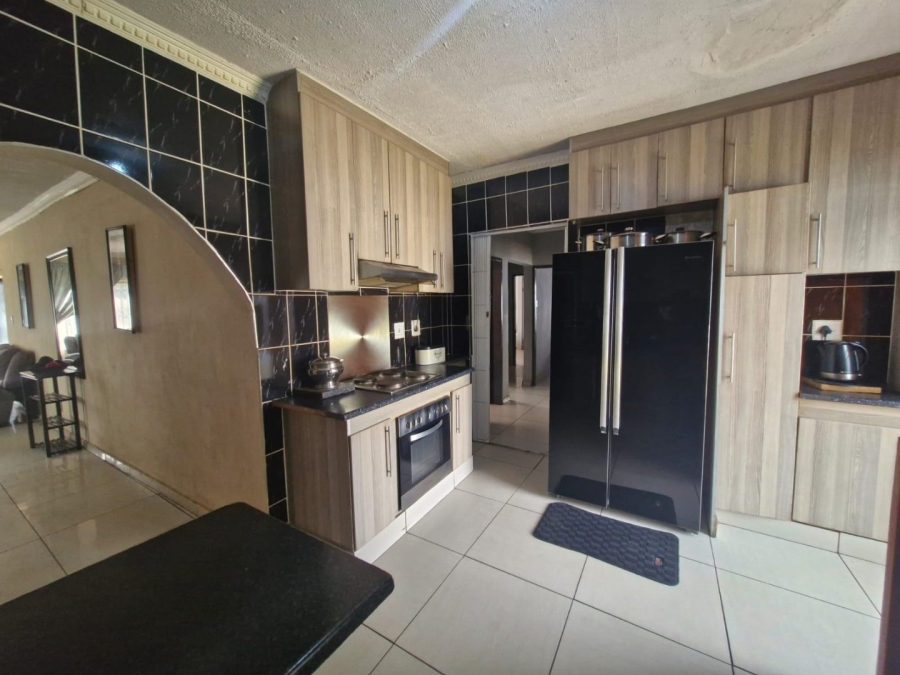 4 Bedroom Property for Sale in Danville Gauteng