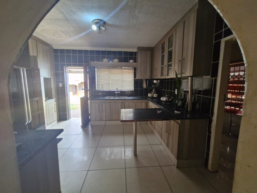 4 Bedroom Property for Sale in Danville Gauteng