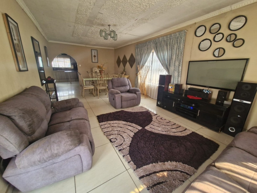 4 Bedroom Property for Sale in Danville Gauteng