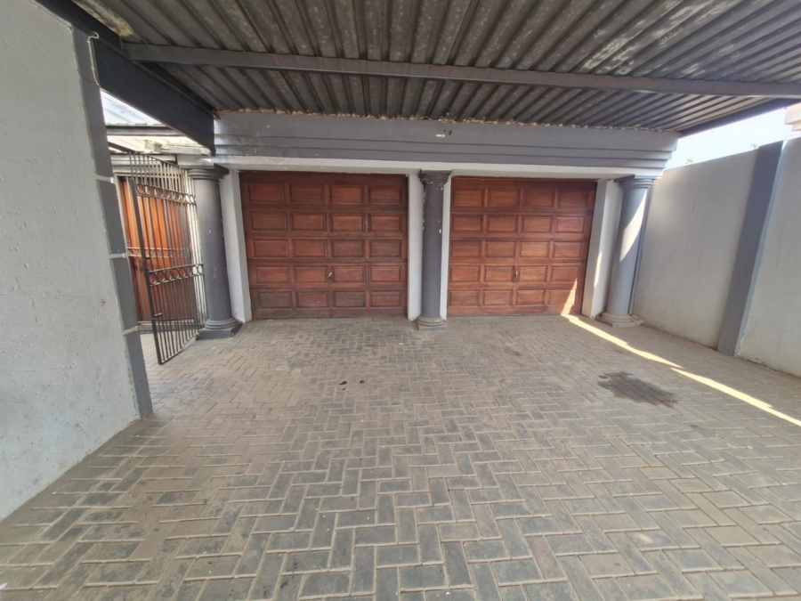 4 Bedroom Property for Sale in Danville Gauteng