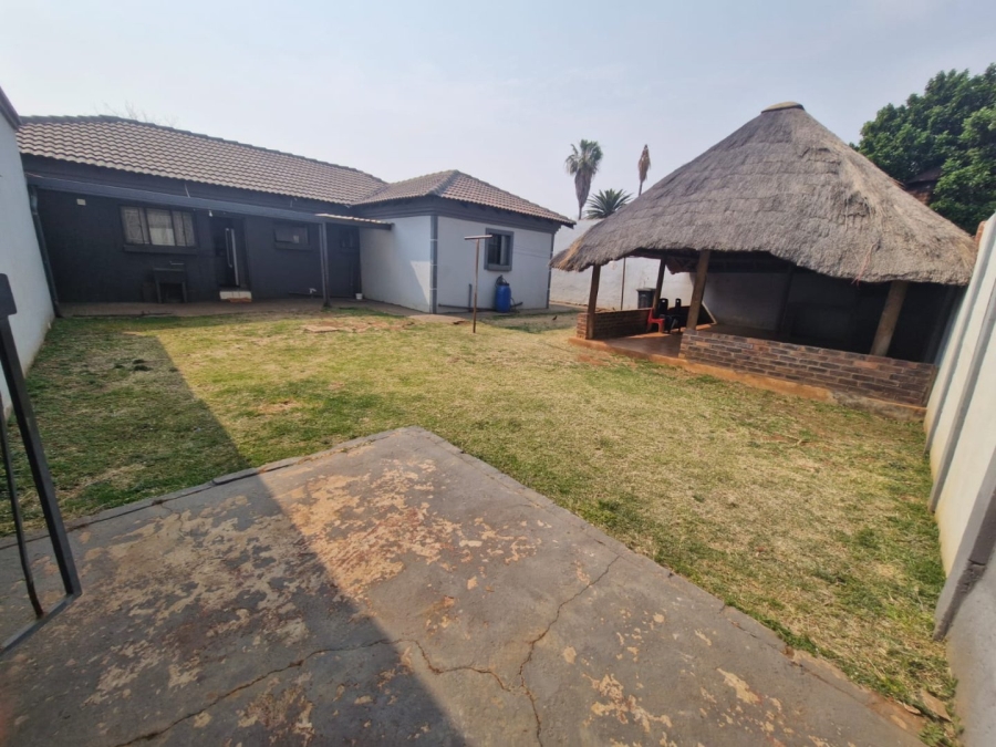4 Bedroom Property for Sale in Danville Gauteng