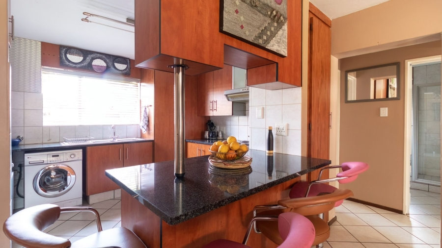 3 Bedroom Property for Sale in Bonaero Park Gauteng