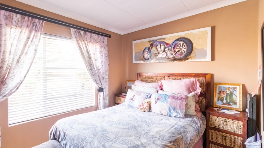 3 Bedroom Property for Sale in Bonaero Park Gauteng