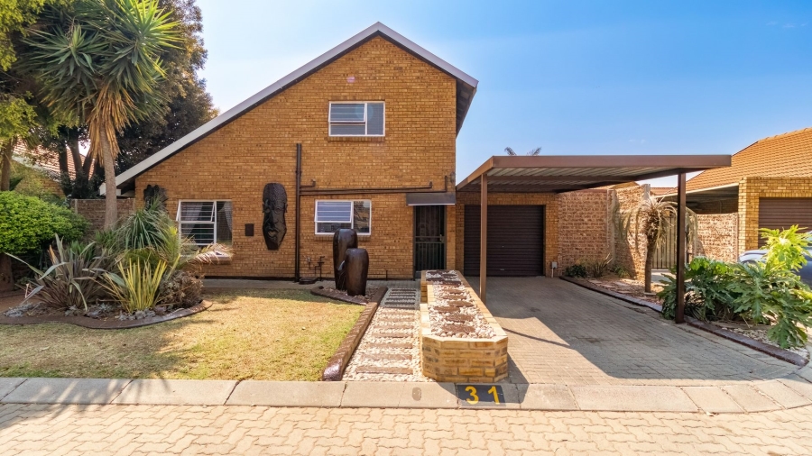 3 Bedroom Property for Sale in Bonaero Park Gauteng