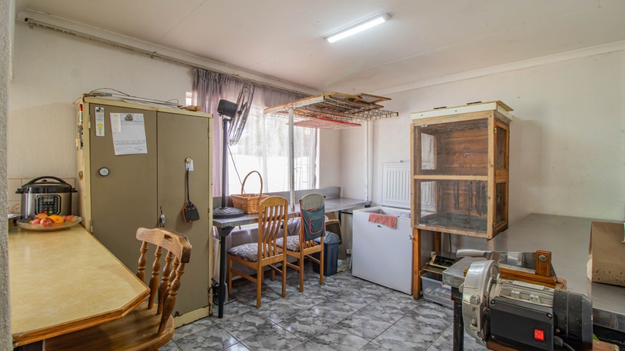 2 Bedroom Property for Sale in Bonaero Park Gauteng