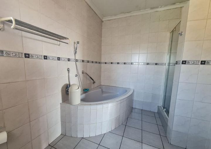 4 Bedroom Property for Sale in Croydon Gauteng