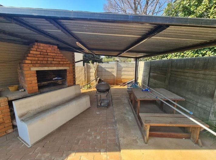 4 Bedroom Property for Sale in Croydon Gauteng