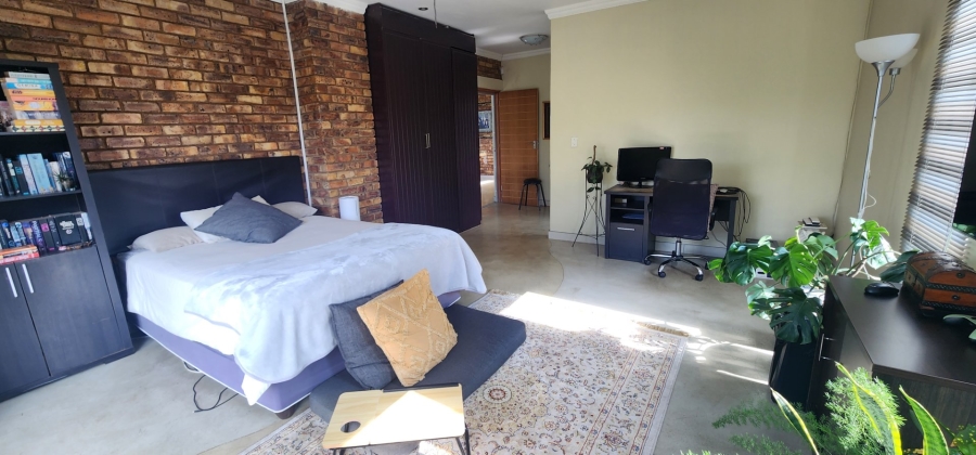4 Bedroom Property for Sale in Erasmia Gauteng