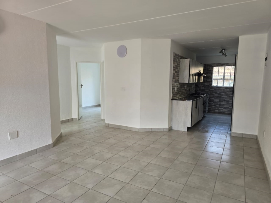 To Let 3 Bedroom Property for Rent in Beyers Park Gauteng