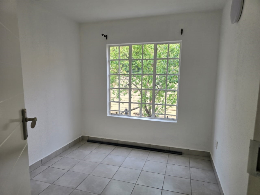 To Let 3 Bedroom Property for Rent in Beyers Park Gauteng