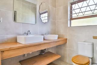 3 Bedroom Property for Sale in Windmill Park Gauteng